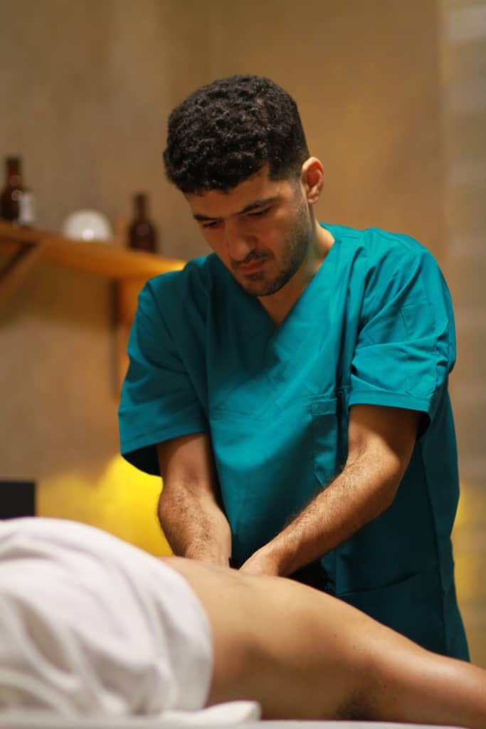 ماساژ دیپ تیشو ( پر فشار)